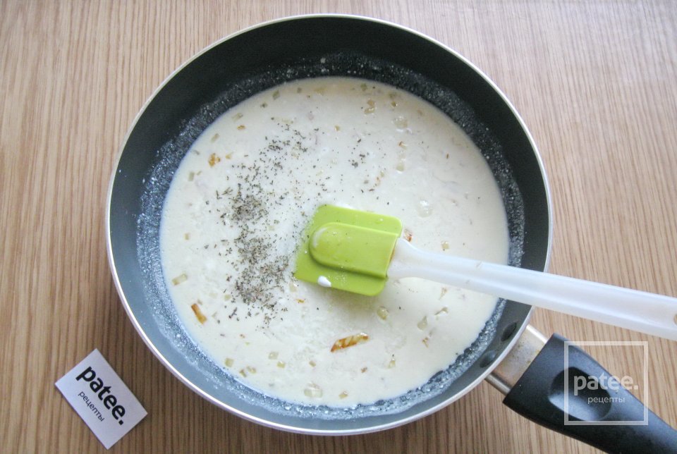 Тефтели с яблоками в сметанном соусе - Шаг 11