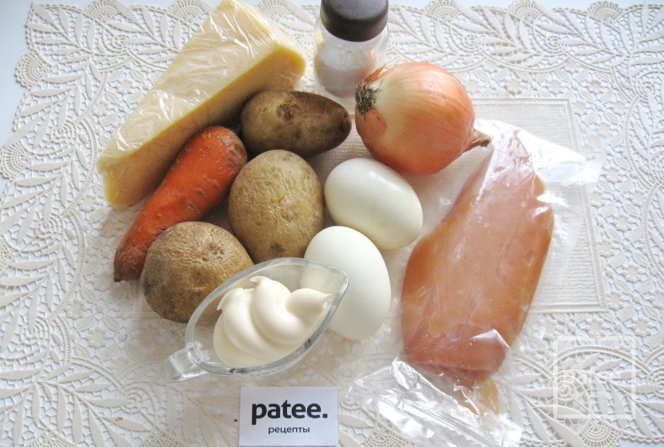 Салат с сырокопченой куриной грудкой - Шаг 1