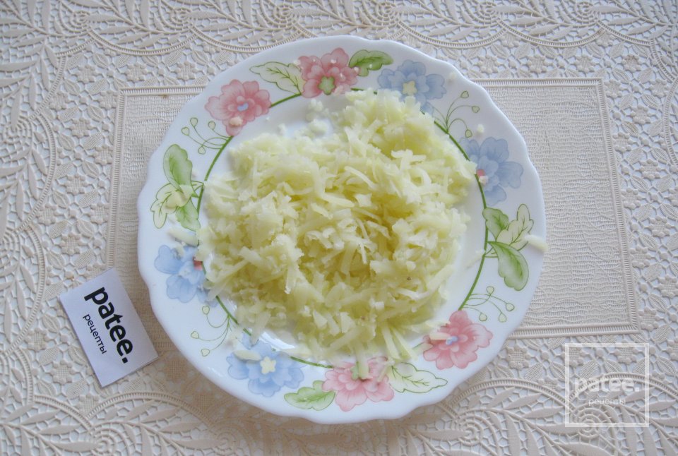 Салат с сырокопченой куриной грудкой - Шаг 2