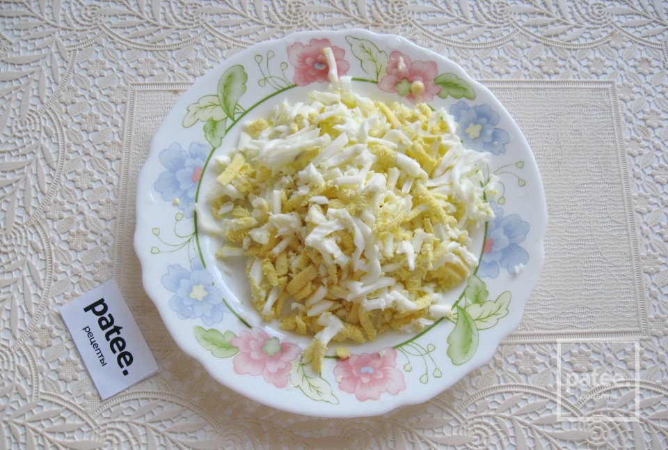 Салат с сырокопченой куриной грудкой - Шаг 5