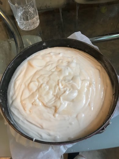 Торт с шифоновым бисквитом и с вкуснейшим йогуртовым кремом ❤️ - Шаг 12