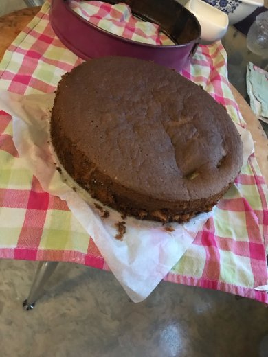 Торт с шифоновым бисквитом и с вкуснейшим йогуртовым кремом ❤️ - Шаг 13