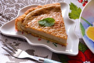 Пирог с халвой и творогом