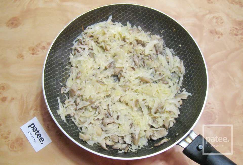Калач с капустой и грибами - Шаг 4