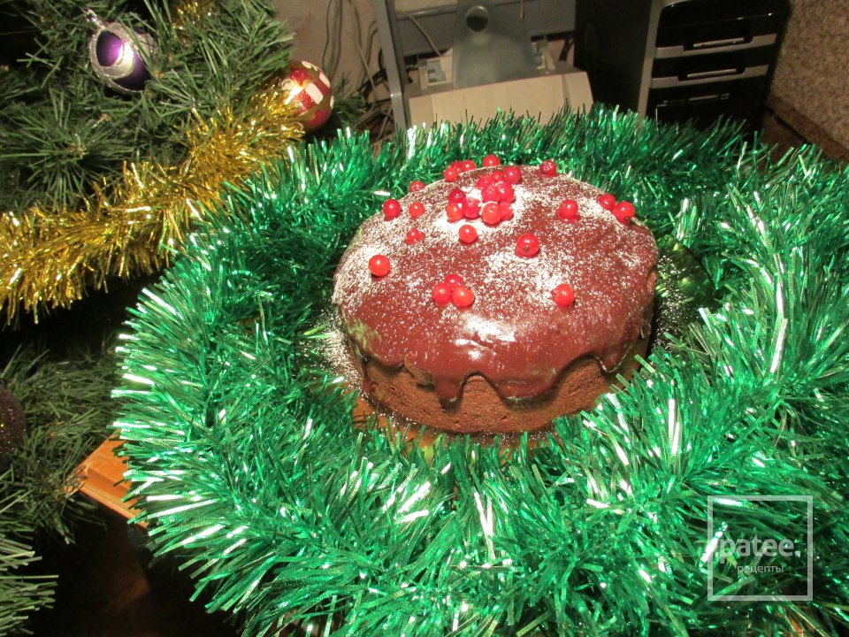 Кекс с финиковым пюре, пряностями и шоколадной глазурью - Шаг 2