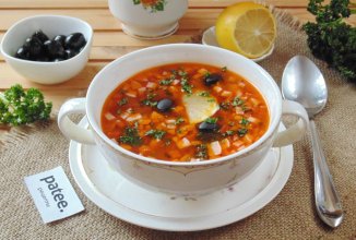 Солянка мясная с квашеной капустой