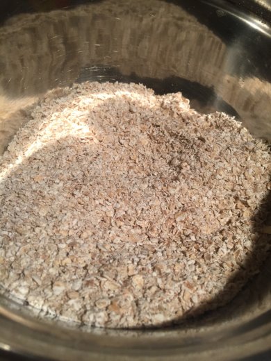 Запеканка с яблоком и изюмом - Шаг 1