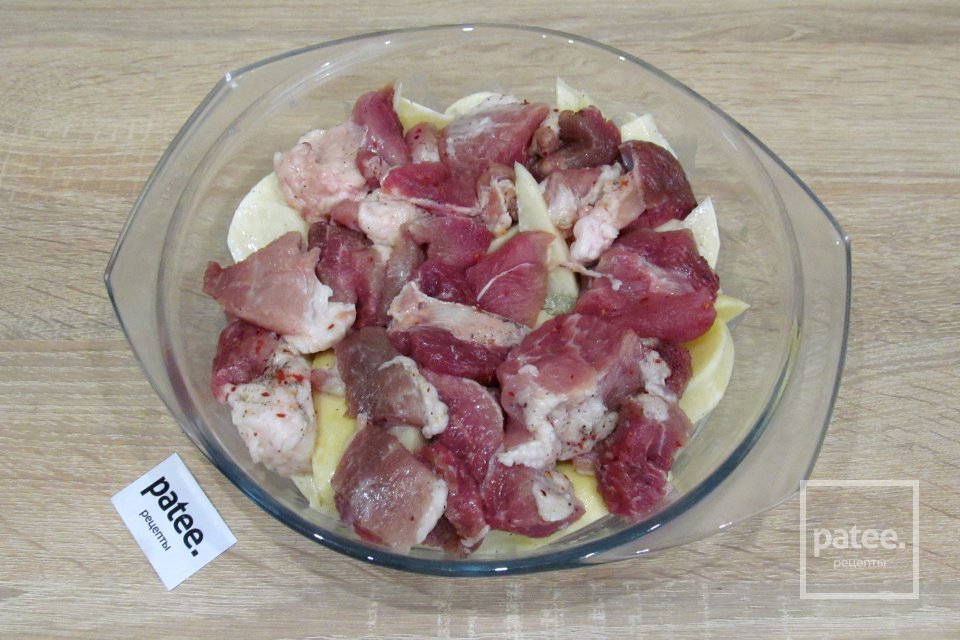 Картошка с мясом в духовке - Шаг 12