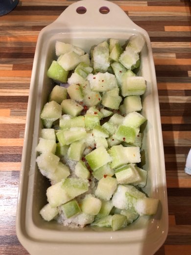 Тушеная курица с кабачками в сметанном соусе - Шаг 4