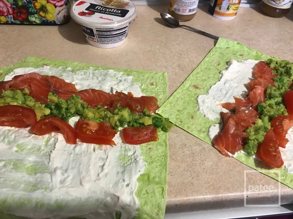 ПП ролл с сёмгой и авокадо за 5 минут 🥑 - Шаг 1