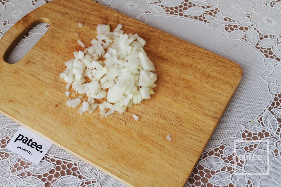 Заливной пирог с капустой и мясным фаршем - Шаг 2