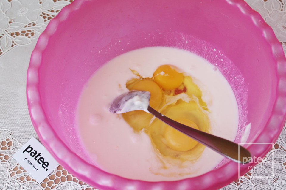 Заливной пирог с капустой и мясным фаршем - Шаг 11