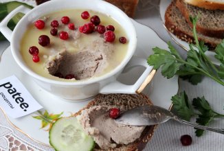 Печеночный паштет с оливками и чесноком