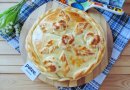 Пирог с курицей и луком
