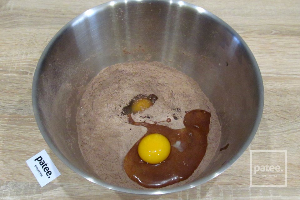 Шоколадный торт с вишней и маскарпоне - Шаг 8