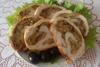Куриный рулет с грибами