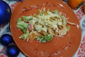 Салат с индейкой и мандаринами под сливочно-цитрусовой заправкой