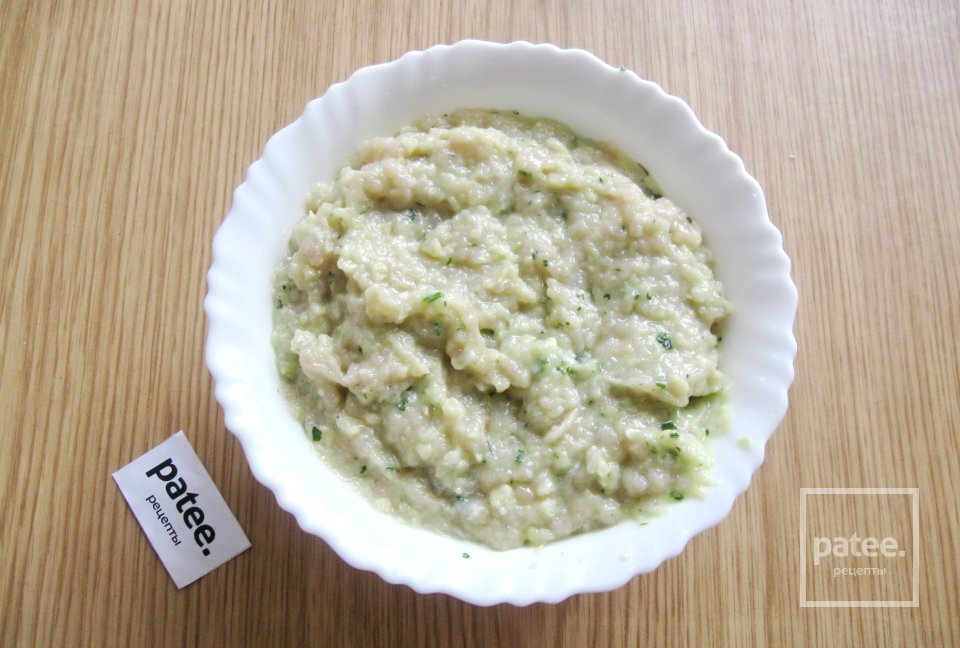 Оладьи из куриного филе и картофеля - Шаг 9