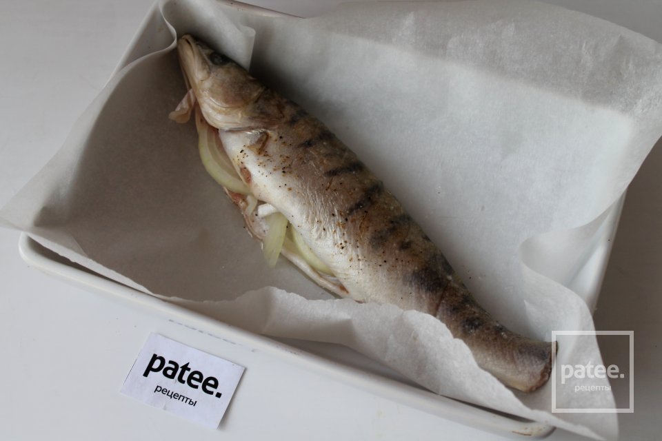 Судак с лимоном и тимьяном, запеченный в пергаменте - Шаг 7