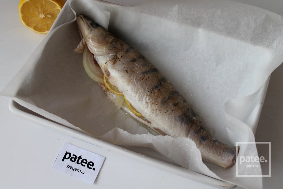 Судак с лимоном и тимьяном, запеченный в пергаменте - Шаг 9