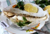 Судак с лимоном и тимьяном, запеченный в пергаменте