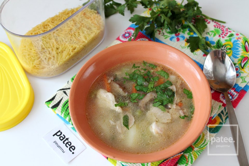 Грибной суп с курицей и вермишелью - Шаг 17
