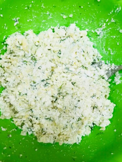 Рулетики из лаваша с картошкой и колбасой, с крабовыми палочками, с яйцами и плавленным сыром, сигара берек( турецкие пирожки ) на большой праздничный стол) - Шаг 4