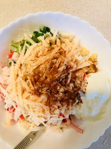 Рулетики из лаваша с картошкой и колбасой, с крабовыми палочками, с яйцами и плавленным сыром, сигара берек( турецкие пирожки ) на большой праздничный стол) - Шаг 16