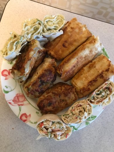 Рулетики из лаваша с картошкой и колбасой, с крабовыми палочками, с яйцами и плавленным сыром, сигара берек( турецкие пирожки ) на большой праздничный стол) - Шаг 18