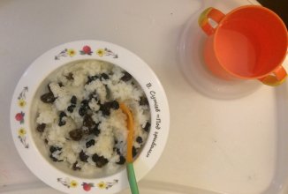 Рисовая каша с изюмом