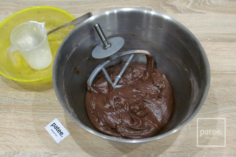 Шоколадные кексы с попкорном и M&M's - Шаг 9