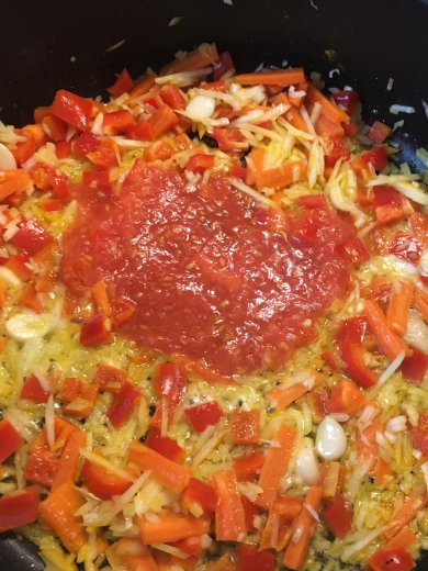 Паэлья 🥘 «Барса» с кальмарами, гребешками и креветками . - Шаг 5