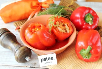 Перец фаршированный овощами