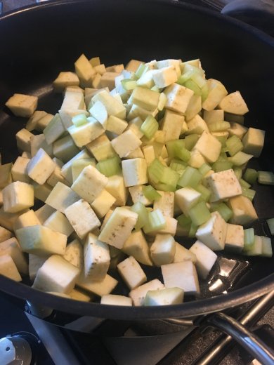 Нежный мусс из баклажана и тхины с хрустящими хлебцами - Шаг 2