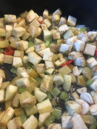 Нежный мусс из баклажана и тхины с хрустящими хлебцами - Шаг 4