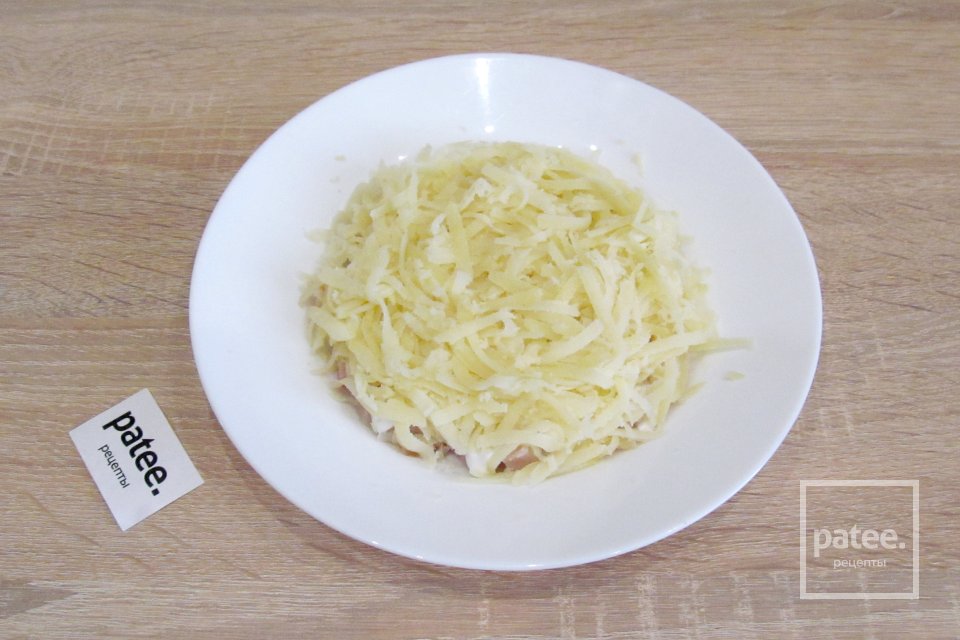 Салат Невеста с копчёной курицей - Шаг 9