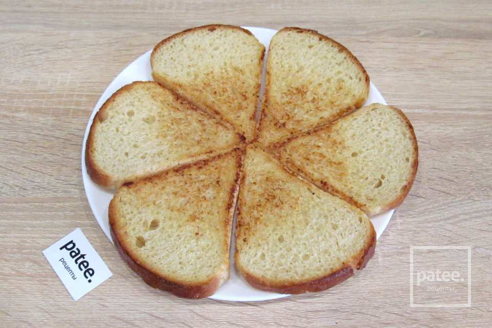 Бутерброды со шпротами и яйцом - Шаг 7