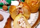 Печёные яблоки с творожной начинкой. С орехами и изюмом