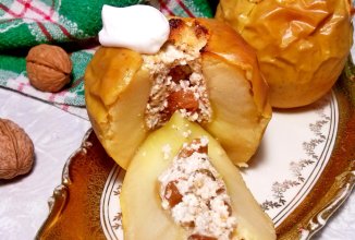 Печёные яблоки с творожной начинкой. С орехами и изюмом