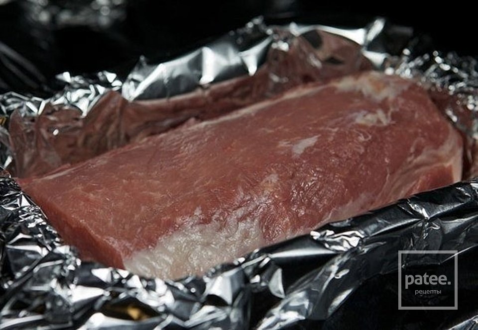 Свинина, запеченная с майонезом - Шаг 2