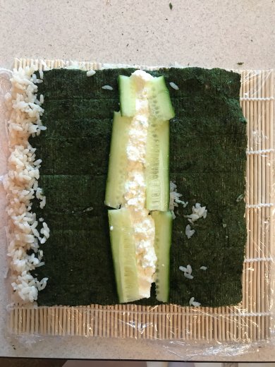 Суши Филадельфия и роллы с креветкой в темпуре) - Шаг 10