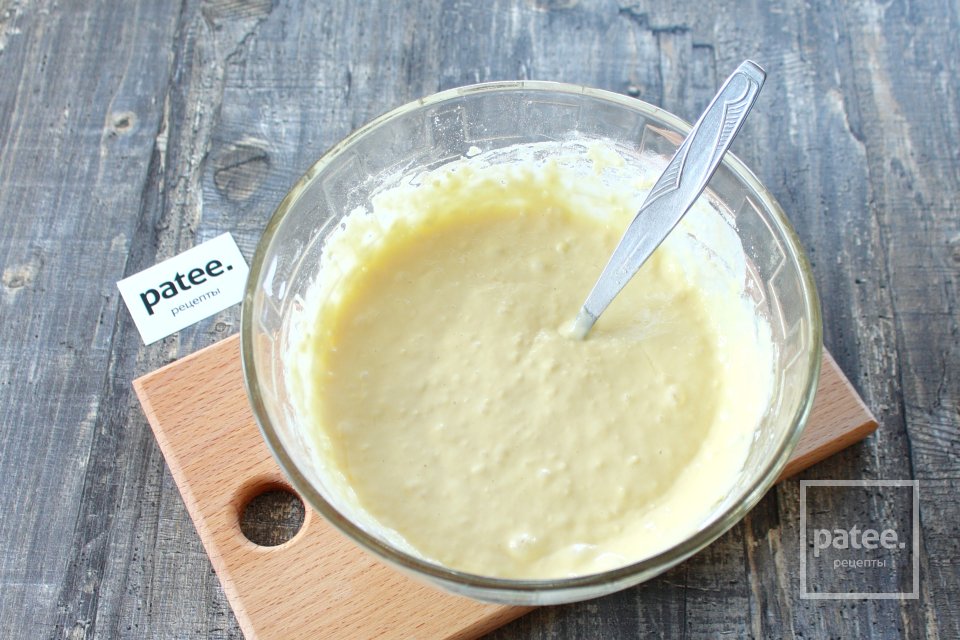 Заливной пирог с зеленым луком - Шаг 10