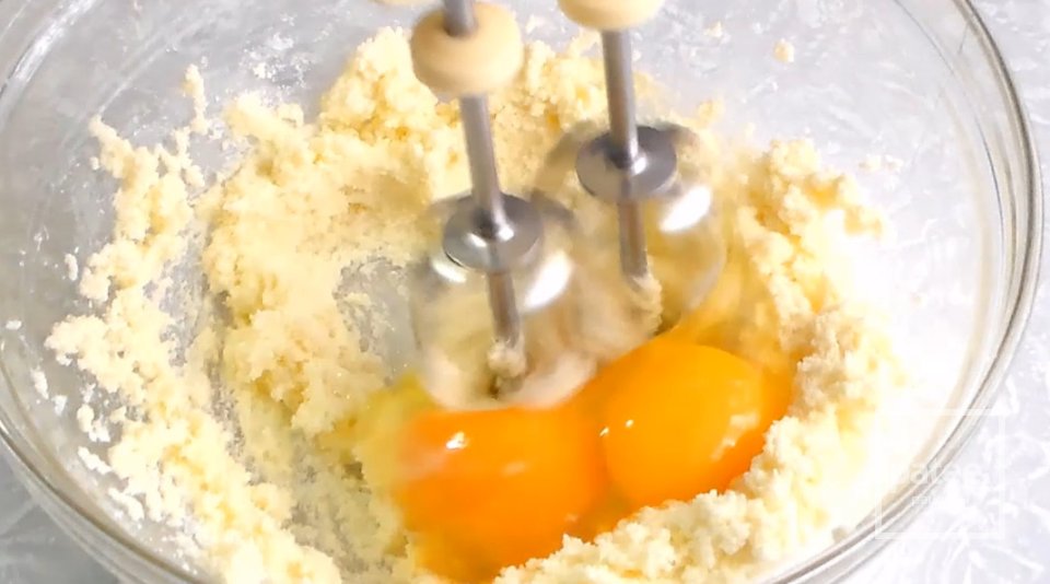 Домашнее Ореховое Печенье с изюмом - Шаг 2