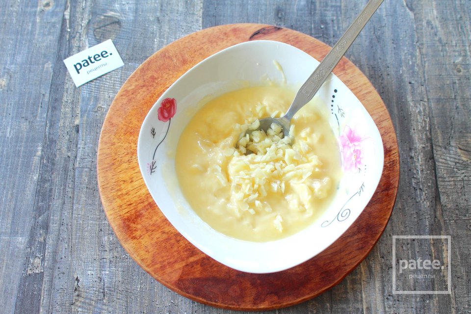 Картофель запеченный под сливочно-чесночным соусом - Шаг 7