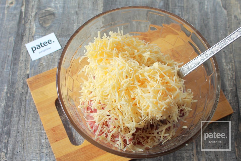 Капустные рулетики с фаршем и сыром - Шаг 6