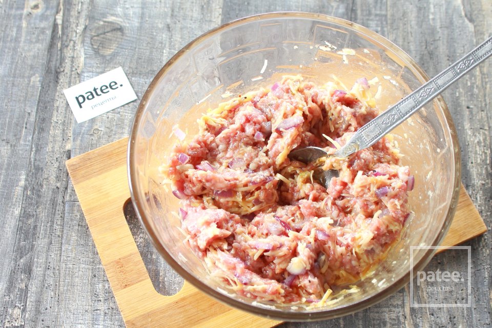 Капустные рулетики с фаршем и сыром - Шаг 10