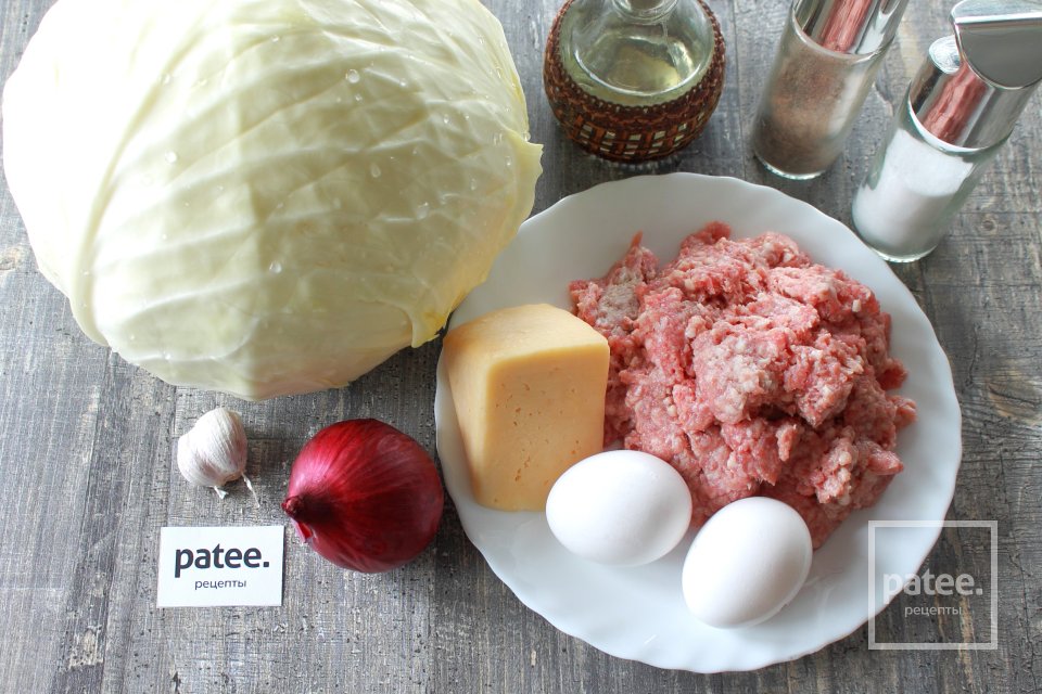 Капустные рулетики с фаршем и сыром - Шаг 1