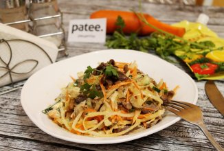 Салат из корейской моркови с куриными желудками