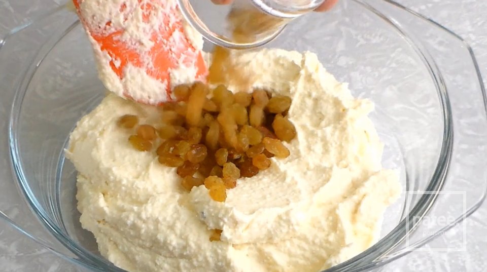 Готовим сырники в духовке - Шаг 2