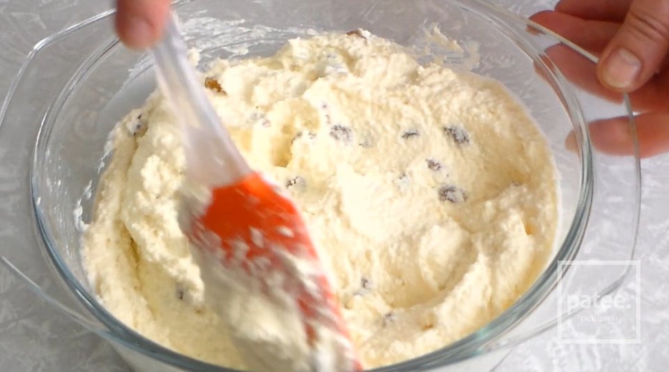 Готовим сырники в духовке - Шаг 3